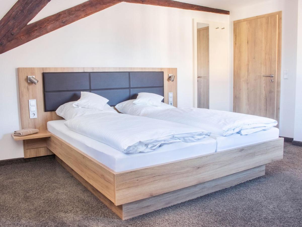 Gasthof Landhotel Hirsch 오스트라크 외부 사진
