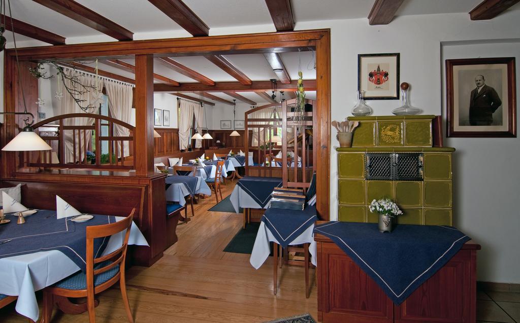 Gasthof Landhotel Hirsch 오스트라크 외부 사진