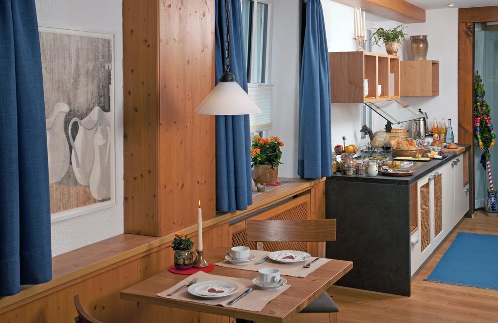 Gasthof Landhotel Hirsch 오스트라크 외부 사진